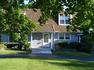 725 W Kenilworth Ave, Palatine, IL