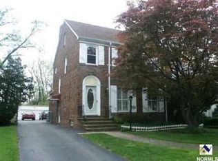 20708 Gardenview Dr, Maple Heights, OH