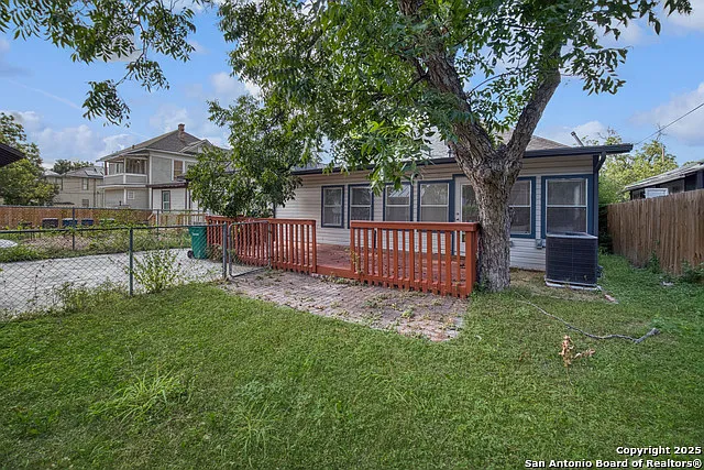 509 W Mistletoe Ave — Photo 25