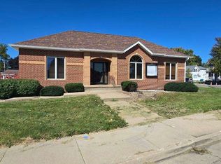 2504 4th St, Peru, IL 61354