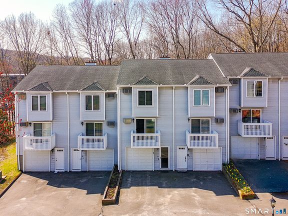 3rd image of 1001 Old Colony Road #6-4