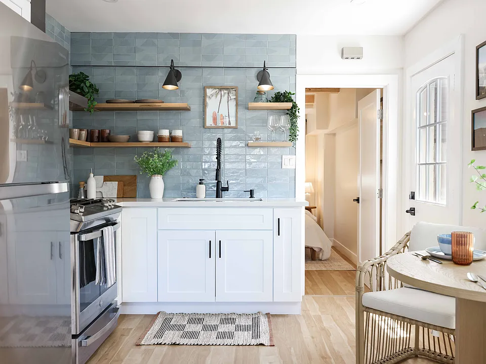 216 S Clementine St #2
