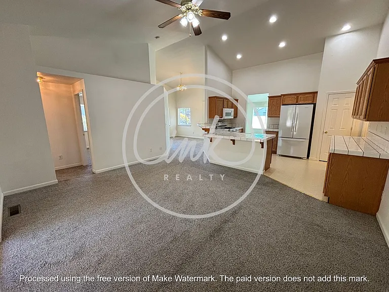 1481 Harvest Ave — Photo 2
