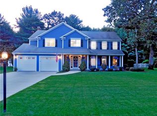 86 Misty Meadow Ln, North Kingstown, RI 02852