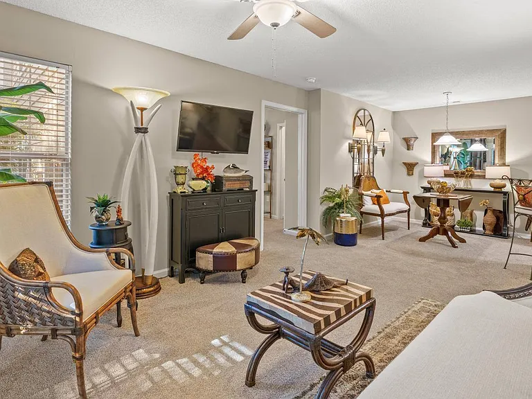 Palmetto Pointe Apartment Homes — Photo 31