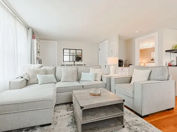 412 Broadway #414, North Attleboro, MA 02760