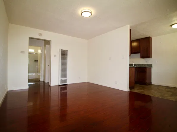 881 W A St APT 5, Hayward, CA 94541