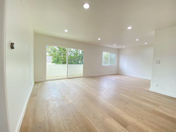 5th image of 1489 S Canfield Ave #301A