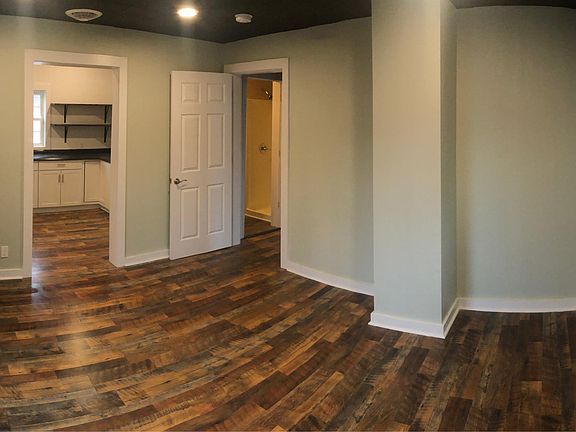 5th image of 133 E Main St #11244339