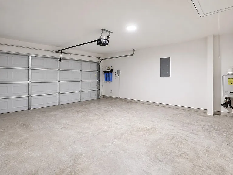 5306 Evergreen Heights Ln — Photo 14