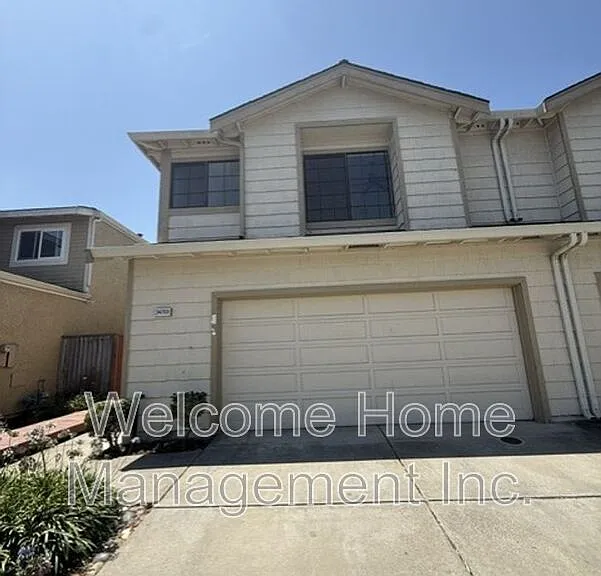 34769 Comstock Cmn — Photo 1