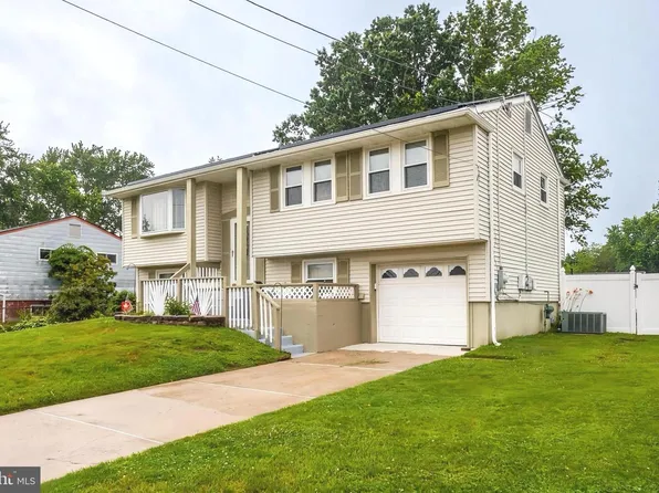 610 Ogden Dr, Westampton, NJ 08060