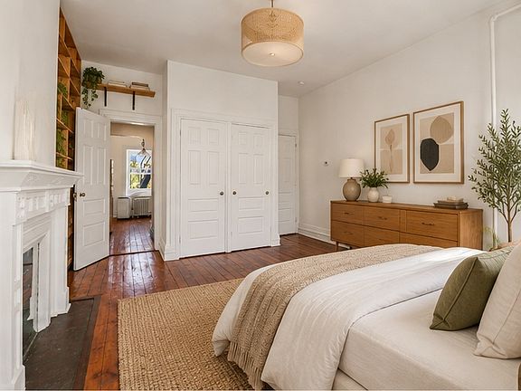 4th image of 132 Broadway #2