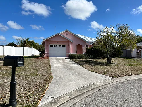 4993 Reagen Way Photo 1