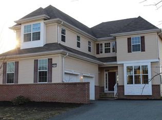 120 Crystal Lake Dr, Egg Harbor Township, NJ 08234