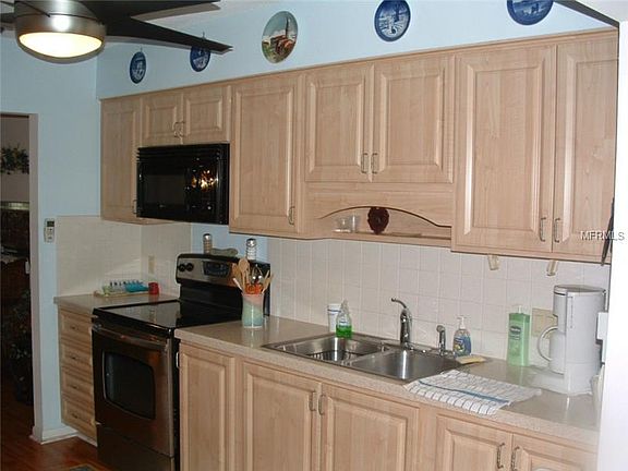 5th image of 5875 37th Ave N APT 3