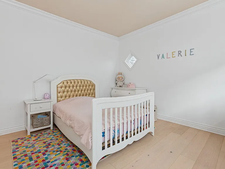 5580 Cantrell Rd — Photo 11