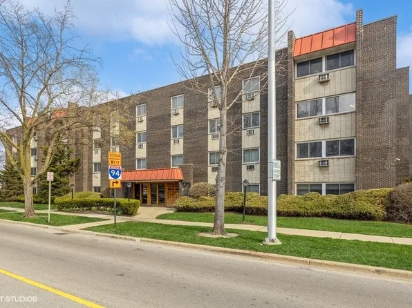 4700 Old Orchard Rd APT 308, Skokie, IL 60076