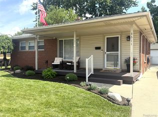 3511 Bridge St, Trenton, MI 48183