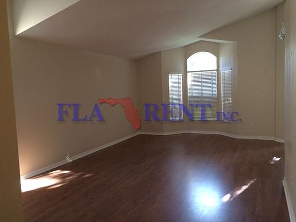 2nd image of 411 Augustine Ct