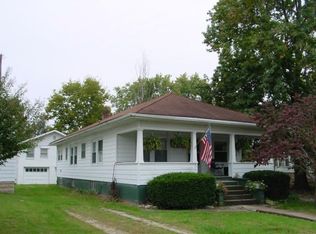 506 W Randolph St, Pinckneyville, IL 62274