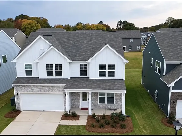 672 Kitfox Dr NW, Concord, NC 28027