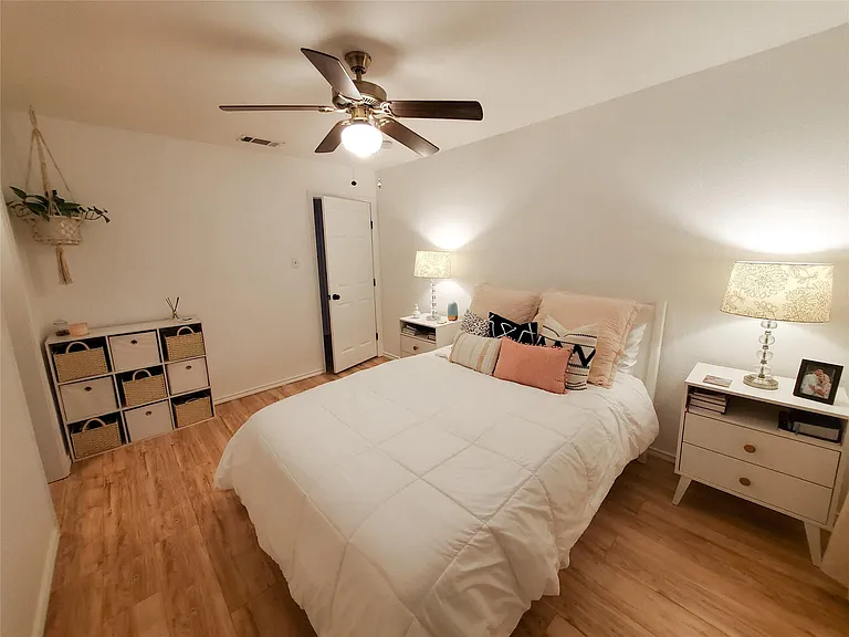 924 Acorn Oaks Dr #A — Photo 10