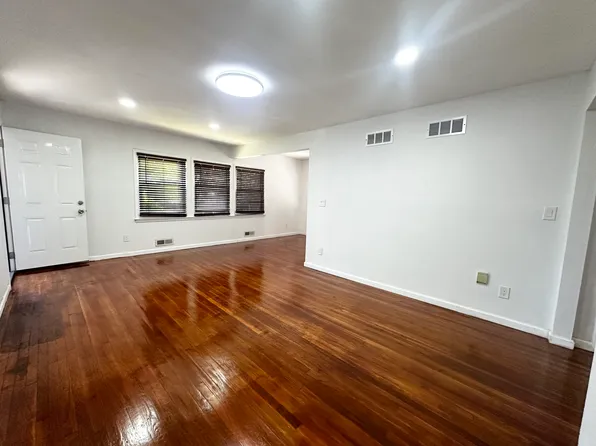 36 Pacific Ave, Staten Island, NY