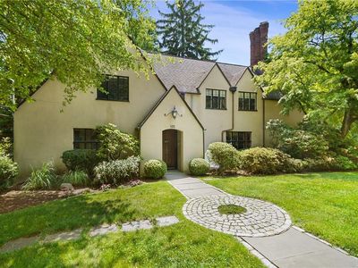 125 Park Avenue, Bronxville, NY, 10708