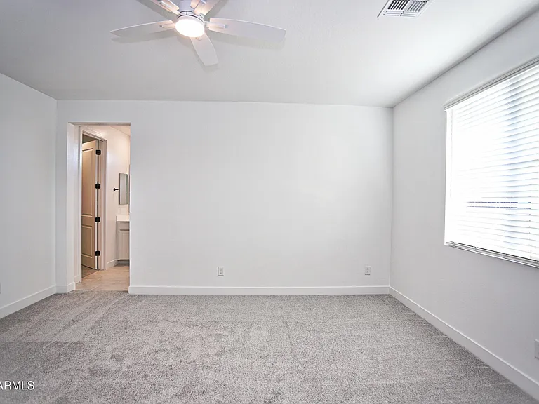 773 W Lark Dr — Photo 21