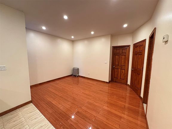 4th image of 9130 175th St