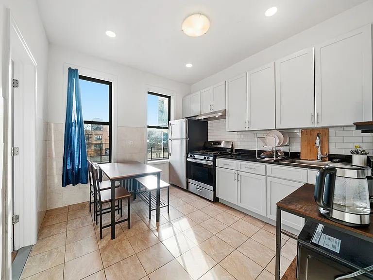 35-33 34th St #3 — Photo 3