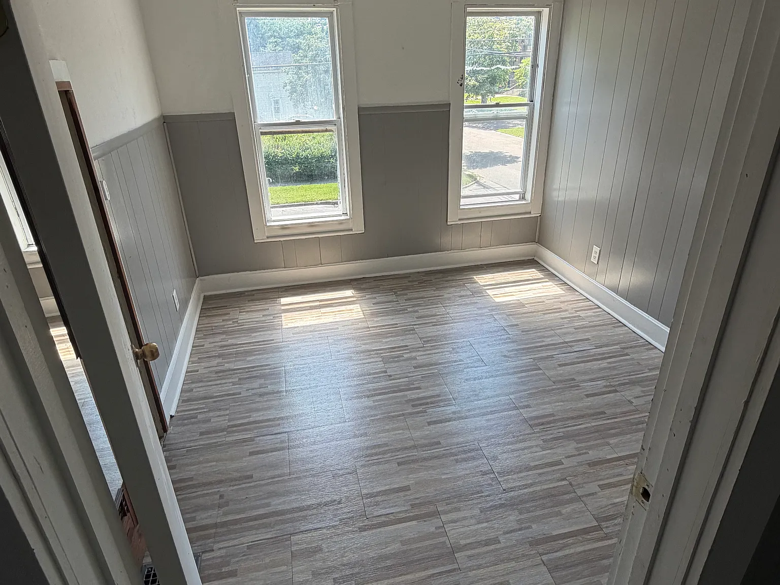 2 bed, 900 sqft, $1,100 — Photo 2