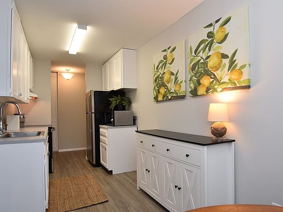 4th image of 42 Shrewsbury Green Dr Unit K