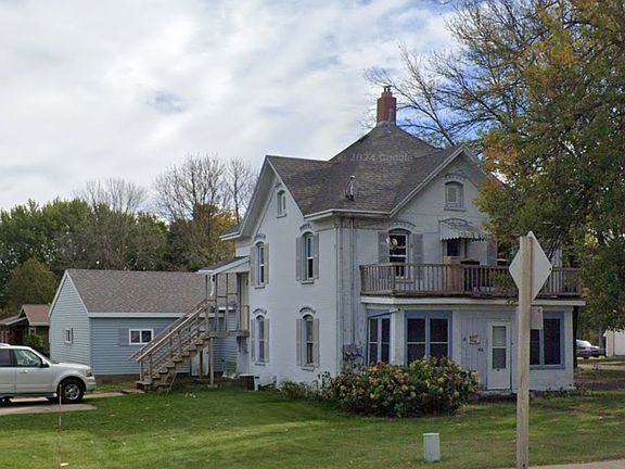 3rd image of 406 N Bridge St #A
