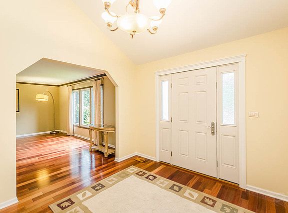 2nd image of 6560 Fernwood Dr