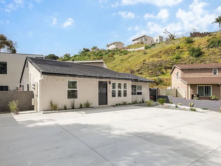 1710 Hanford Dr #1704 — Photo 18