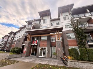 5415 Brydon Cres #402, Langley, BC V3A 4A3