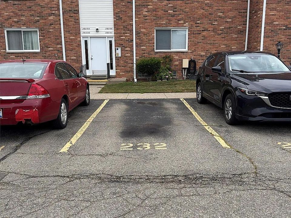1st image of 29232 Hoover Rd Unit 232