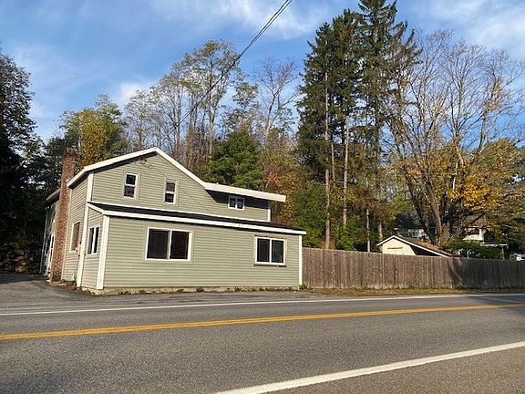 2nd image of 1113 Rock City Rd