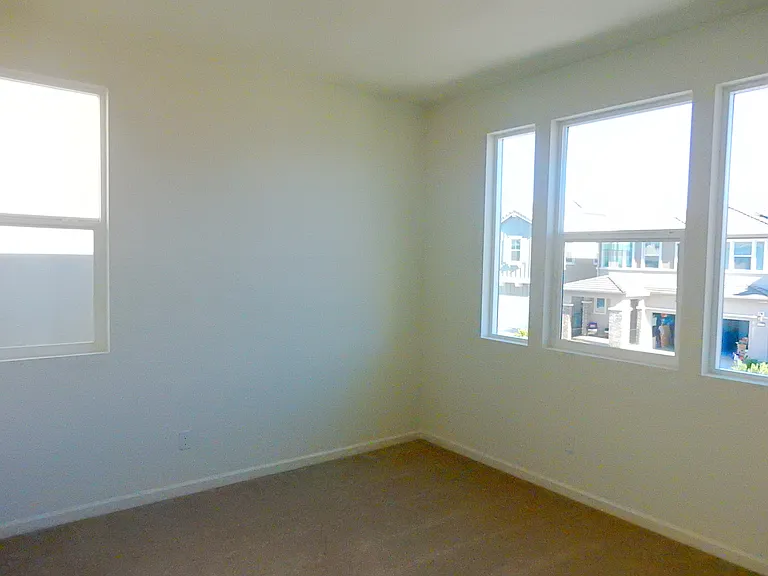 1624 Lion St — Photo 18