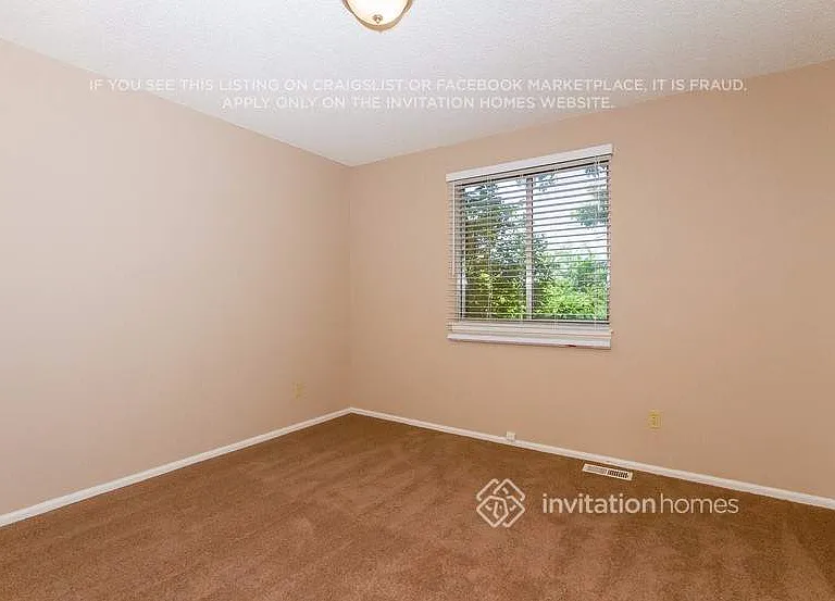 9276 Clermont Dr — Photo 13