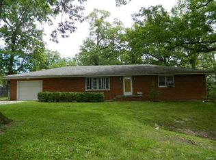 617 Parkside St, Hillsboro, IL 62049