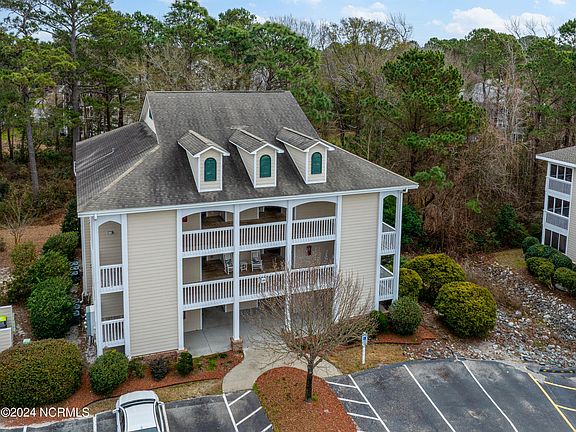 3rd image of 3350 Club Villas Drive SE # 1906