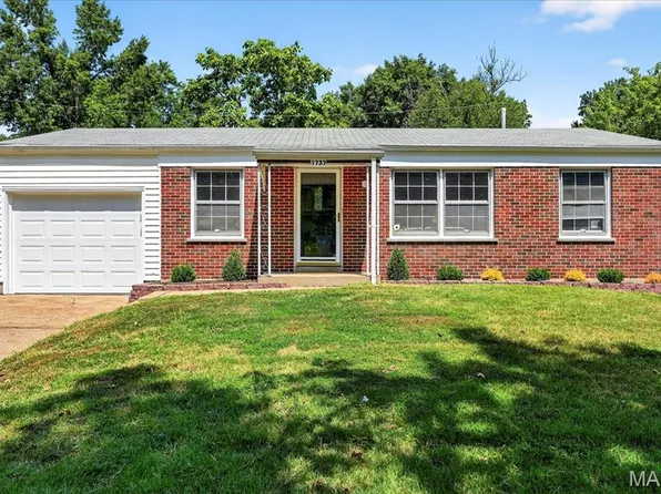 1737 Foley Dr, Saint Louis, MO 63136