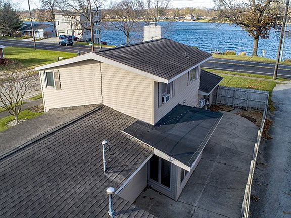 5th image of 106 Homan Ave