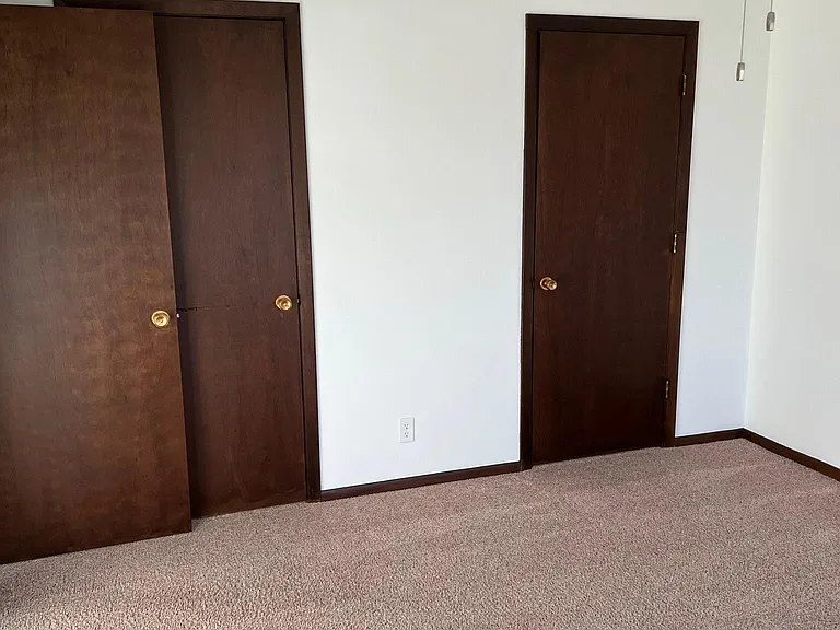 6710 S 83rd Ave #8 — Photo 9