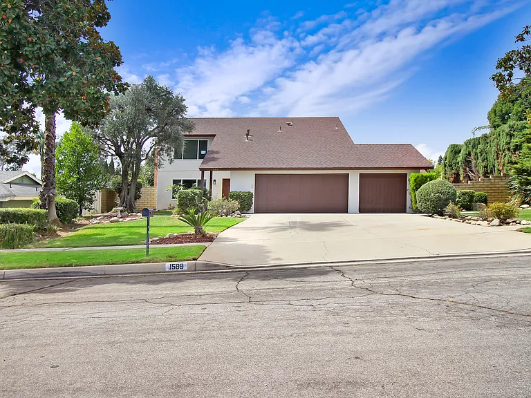 1589 Omalley Ave — Photo 1