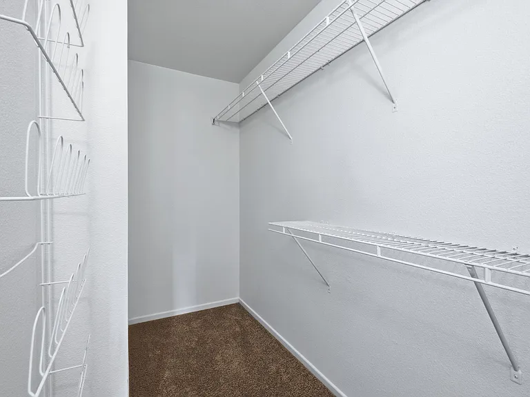 Benchmark Apartments — Photo 31