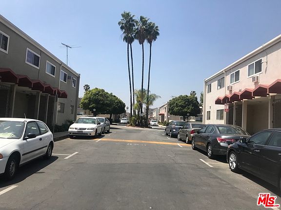 4th image of 7141 Coldwater Canyon Ave APT 15